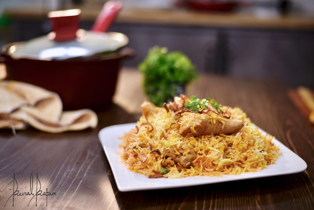 Lucknowi Chicken Biryani: The soulful delicacy from the North.