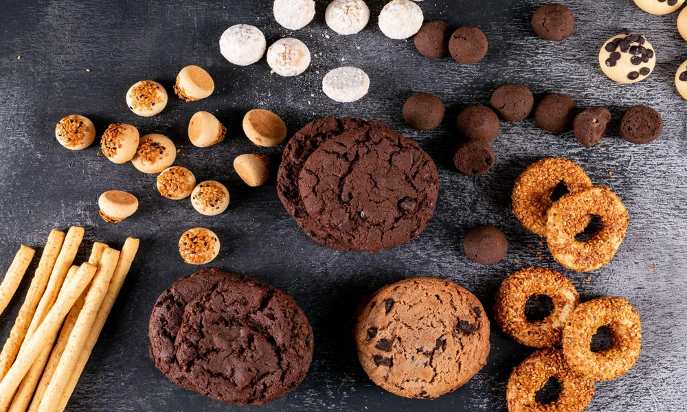 What Different Cookie Textures Can Tell You About How They Were Made